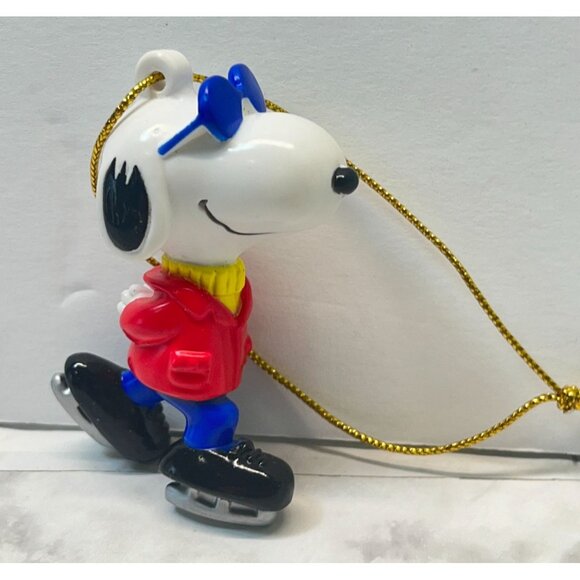 Vintage Snoopy Ice Skating Christmas Ornament Peanuts Joe Cool - Picture 2 of 7